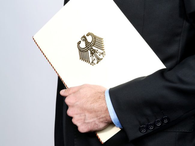 Personalveränderungen in militärischen und zivilen Spitzenstellen - Juni 2021
