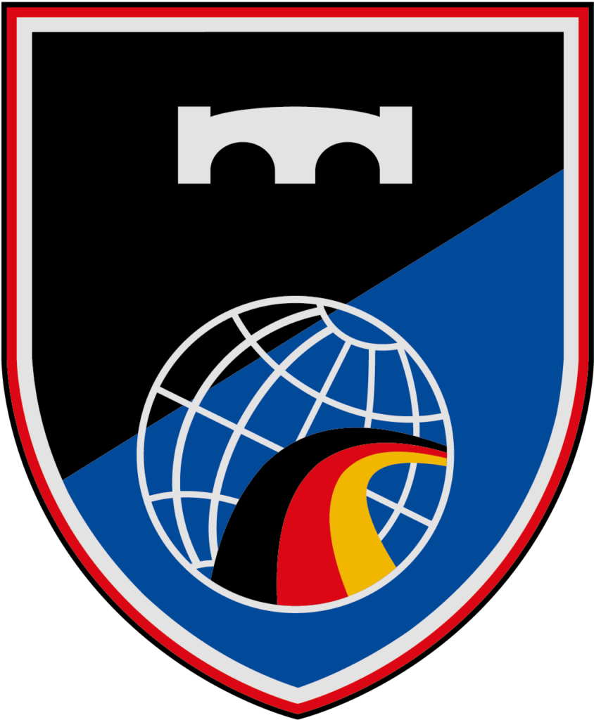 Wappen SpezPiAusbÜbZ Putlos - Grundfarben Schwarz und Blau, mit der Brücke für die Pioniere und dem Symbol für die LogSBw Blauer Bund