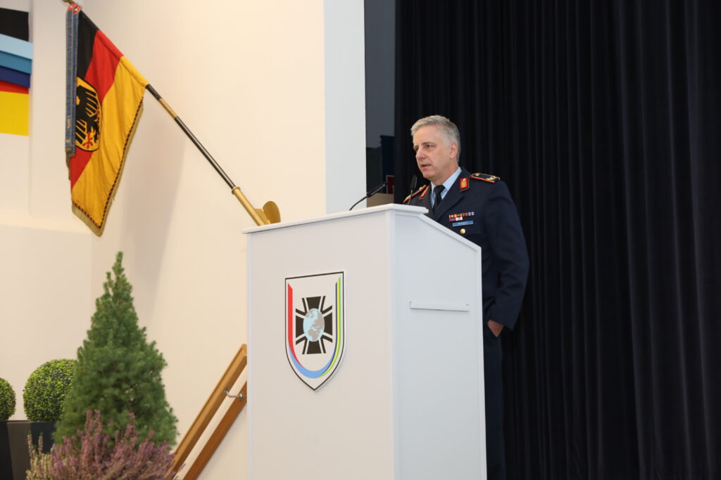 Rollenverständnis JSEC (Joint Support and Enabling Command), BrigGen Seifart, DCOS OPS JSEC, Blauer Bund