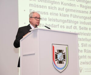 Dr. Hans Christian Azpodien, Hauptgeschäftsführer Bundesverbandes der Deutschen Sicherheits- und Verteidigungsindustrie, zu Zeitenwende aus Sicht der Industrie. Blauer Bund